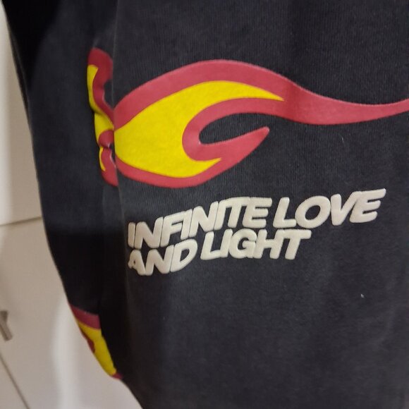 "Where Dreams Become Reality" Flames Hoodie Sweatshirt UNISEX LARGE - Picture 3 of 6